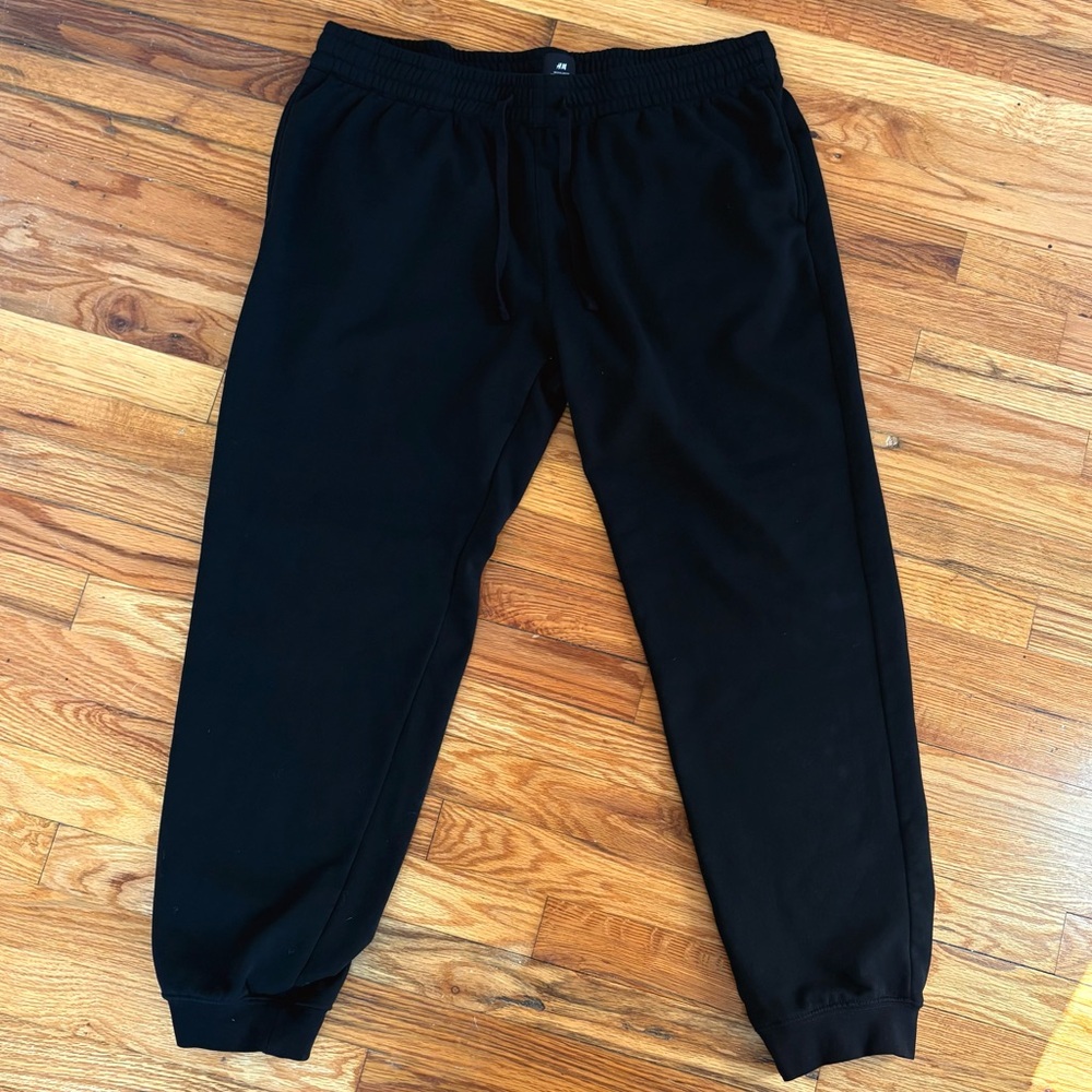 **NWOT** H&M Men's Black Jogger Sweatpants
